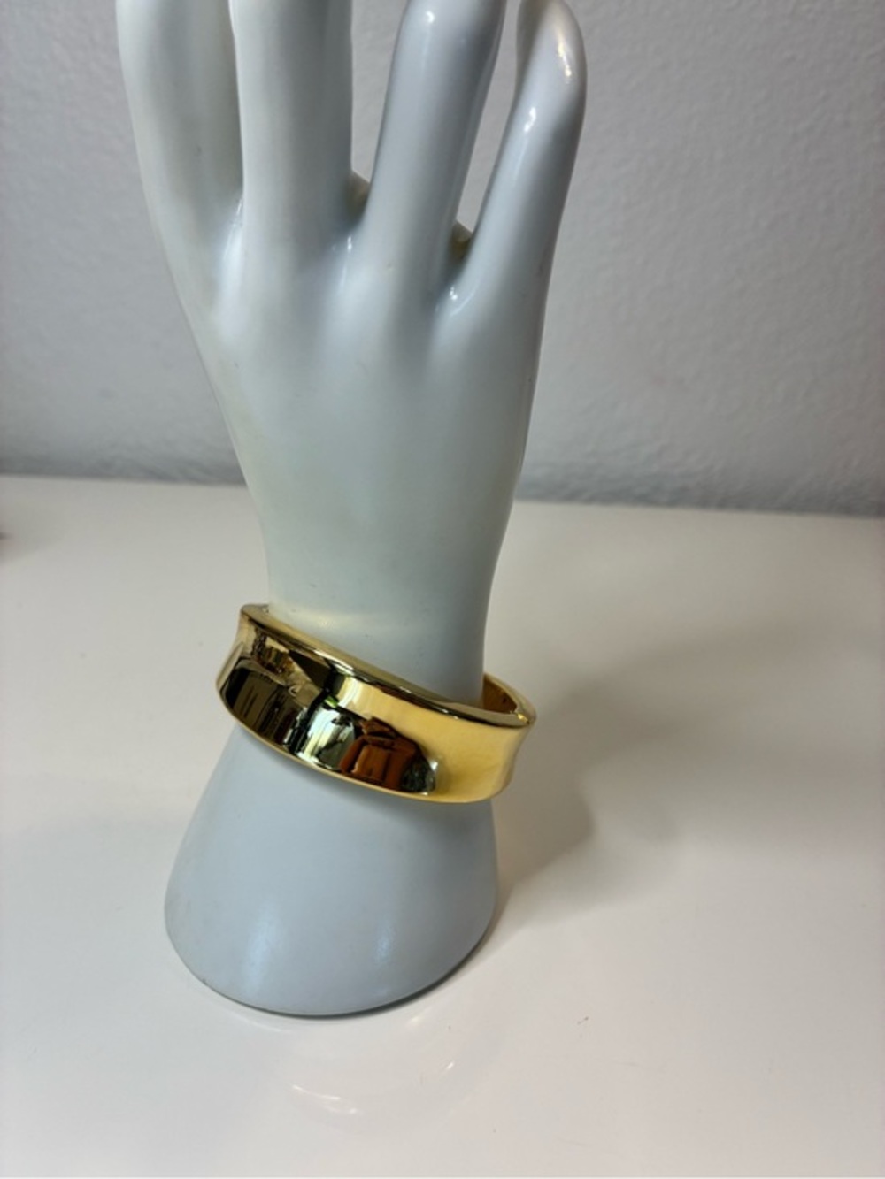 Source Unknown Gold Polished Dome Bangle Bracelet